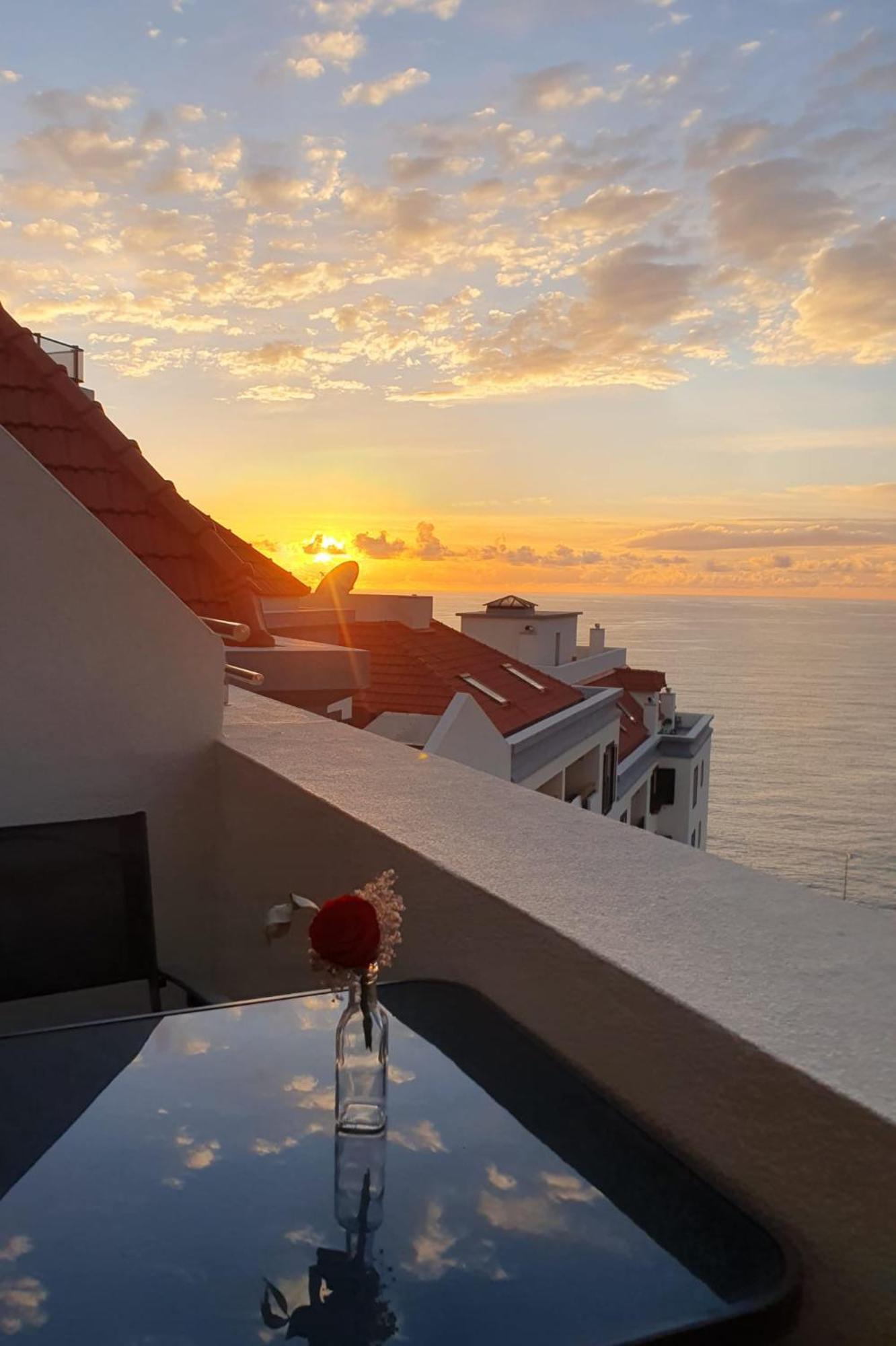 Penthouse Formosa Sunset And Beach Funchal  Buitenkant foto