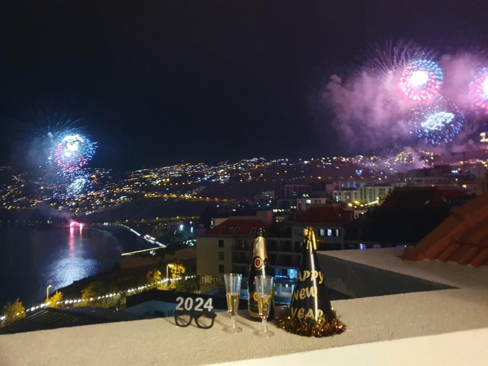 Penthouse Formosa Sunset And Beach Funchal  Buitenkant foto