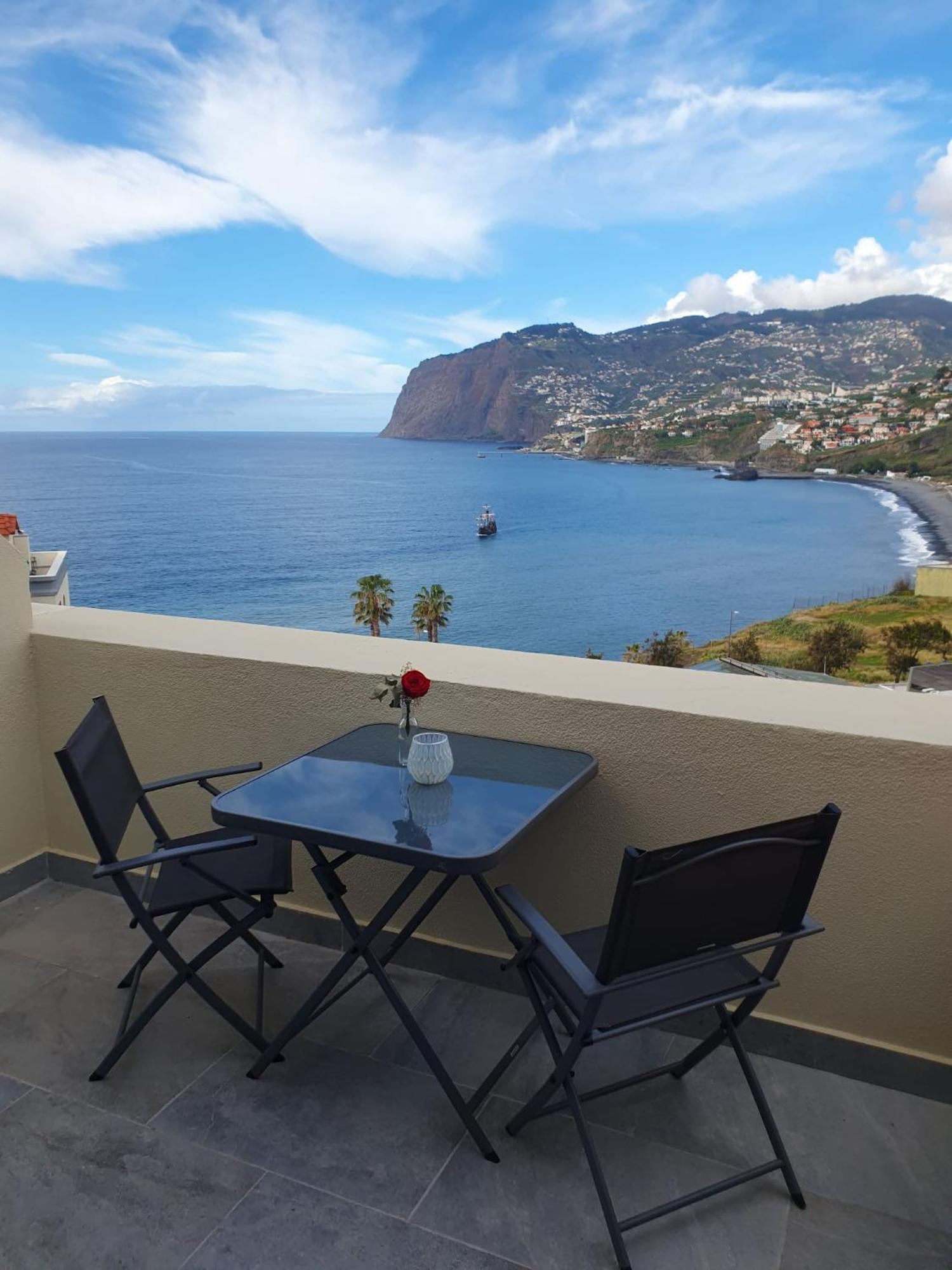 Penthouse Formosa Sunset And Beach Appartement Funchal  Buitenkant foto